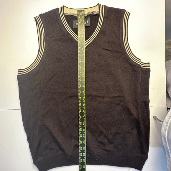 Detailed. Men’s sweater vest. Size‎ medium. - Picture 8 of 8